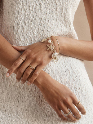 ISLA  CHARM BRACELET - PEARL
